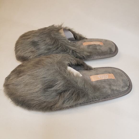 Blis Faux Fur Slippers NWT - Picture 6 of 9